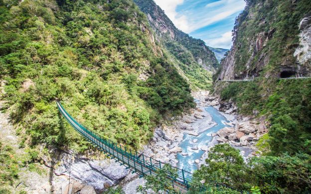 Tour tham quan hẻm núi Taroko trọn ngày từ Đài Bắc